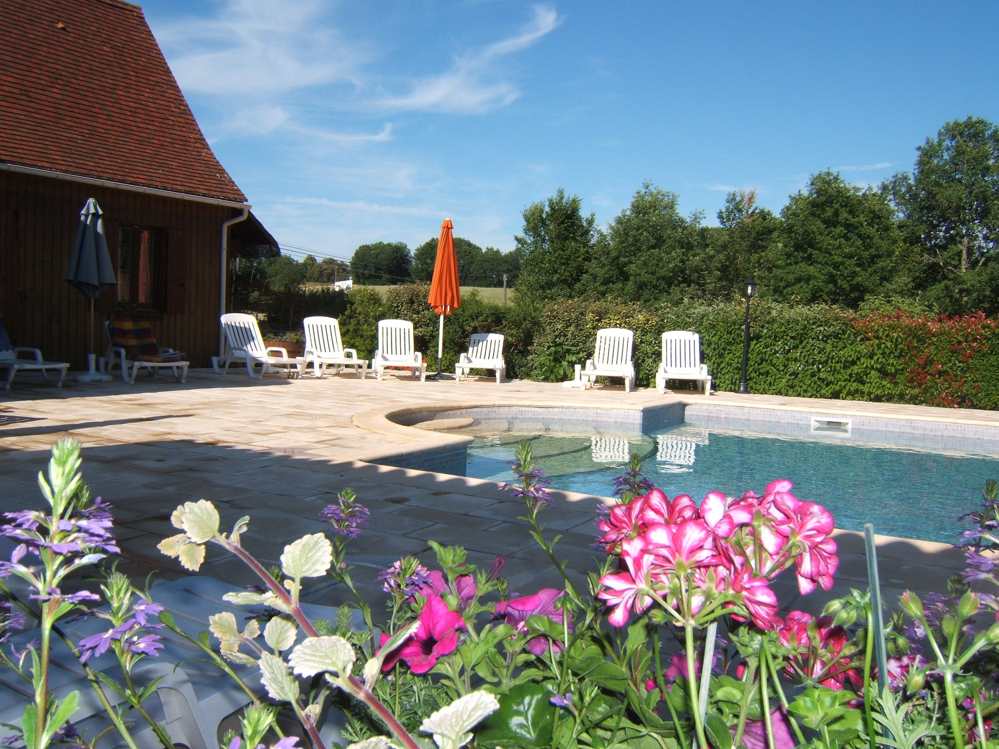 Hameau-piscine-4.jpg